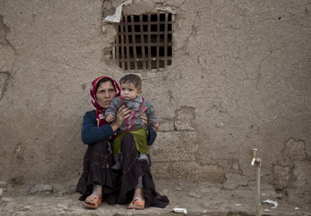 Αιματοχυσία από αυτοσχέδιες βόμβες σε καταυλισμό προσφύγων στη Συρία